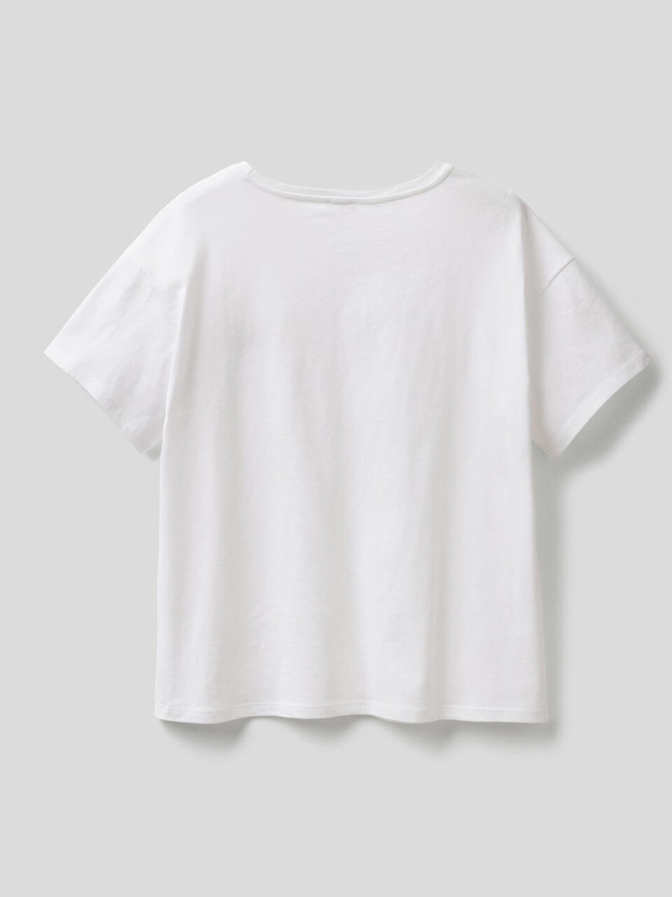 T-shirt with embroidered flowers image number 2