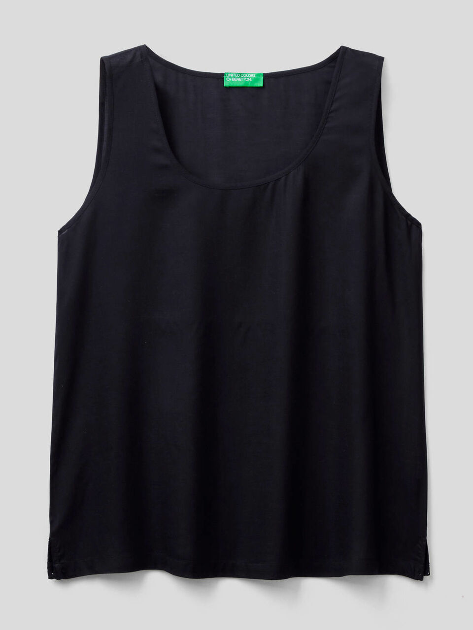 Tank top in lightweight fabric image number 1
