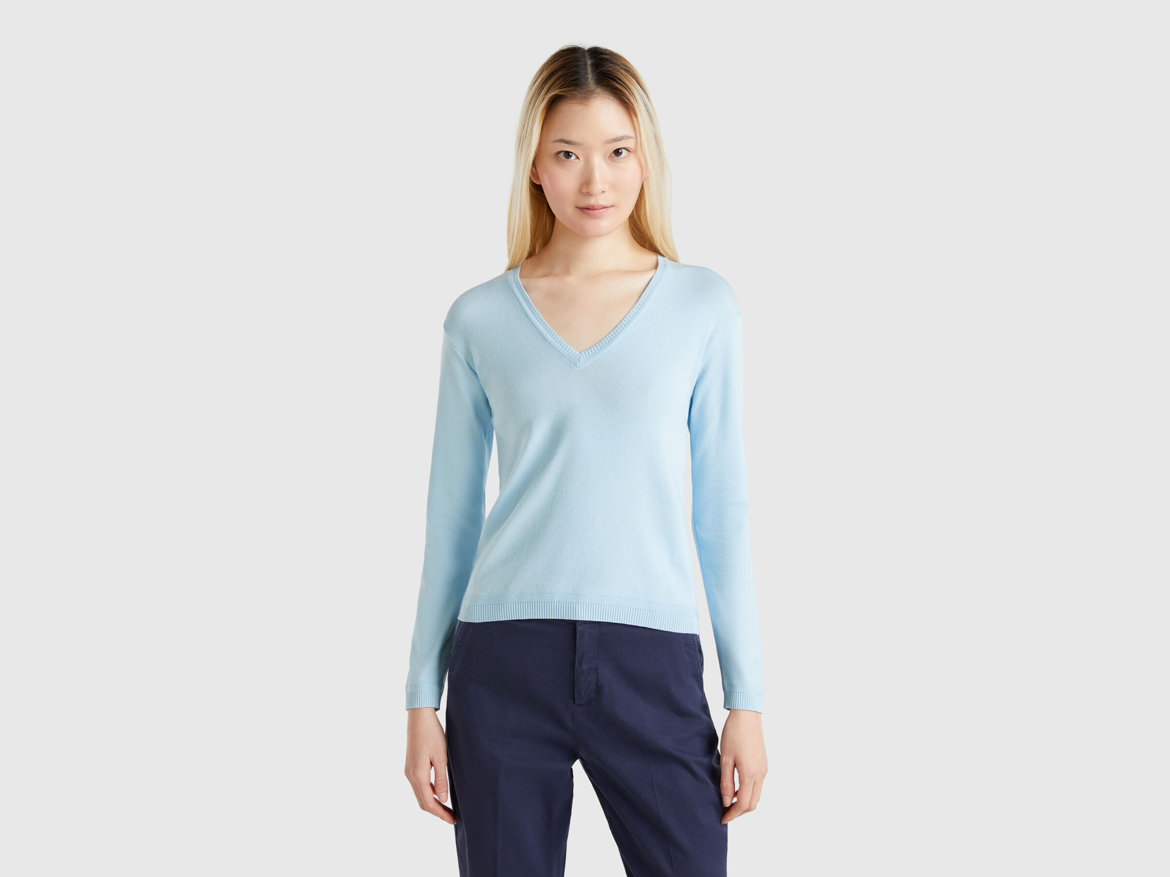 V NECK SWEATER L/S Women image number 0