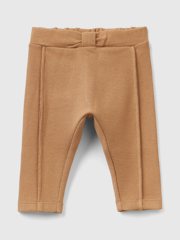 Trousers with knotted waist