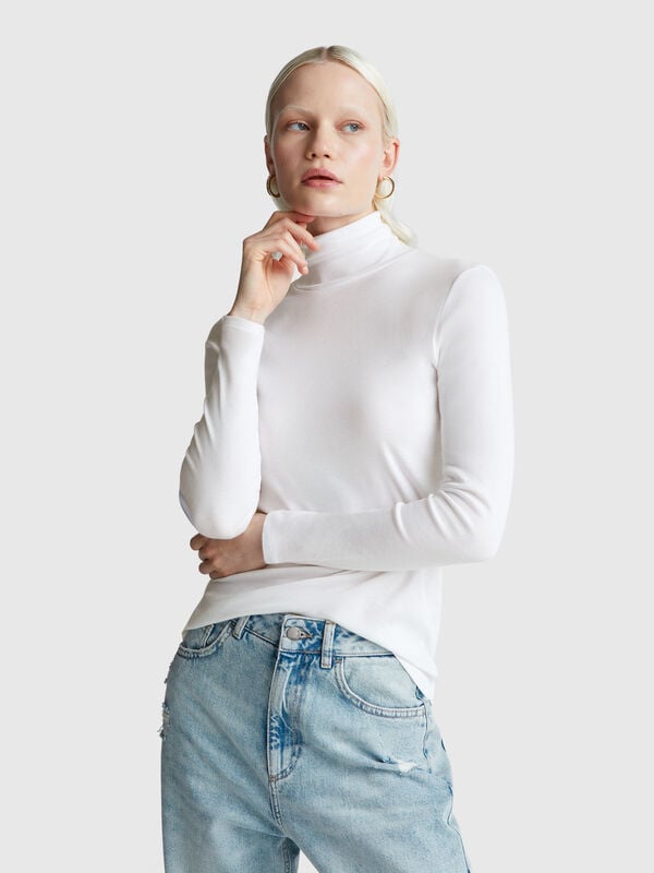 Long sleeve t-shirt with high neck Women