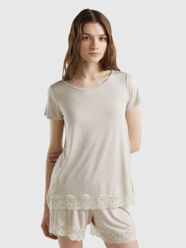 Short sleeve t-shirts with lace Women