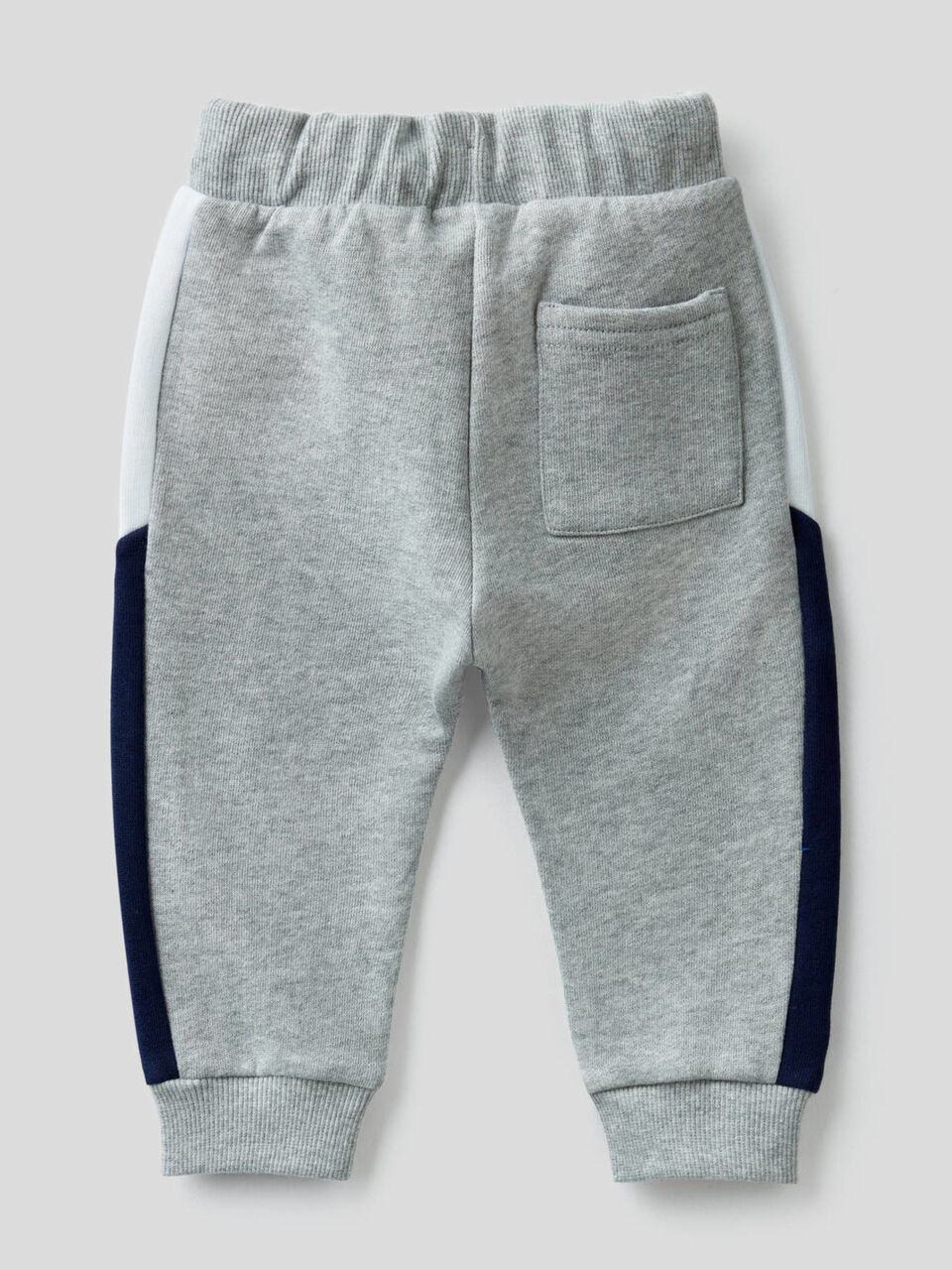 Sweatpants in organic cotton image number 2