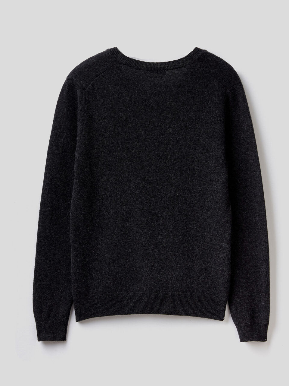 V-neck sweater in pure virgin wool image number 2