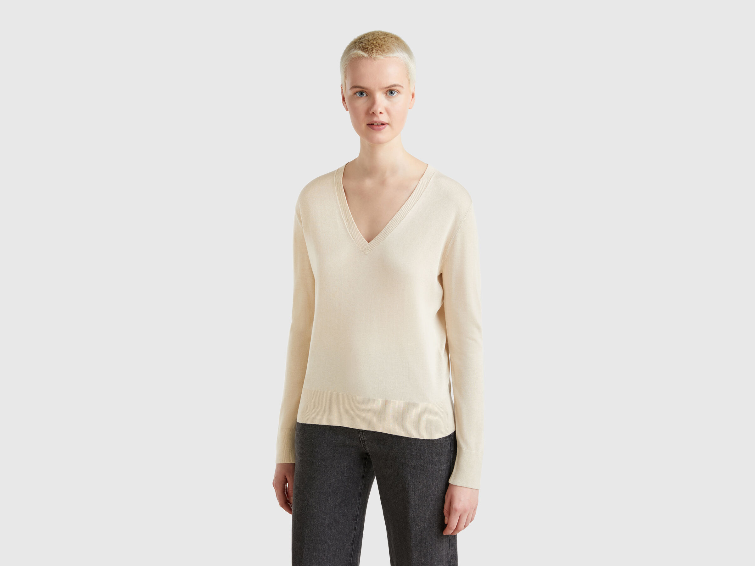 V NECK SWEATER L/S Women image number 0