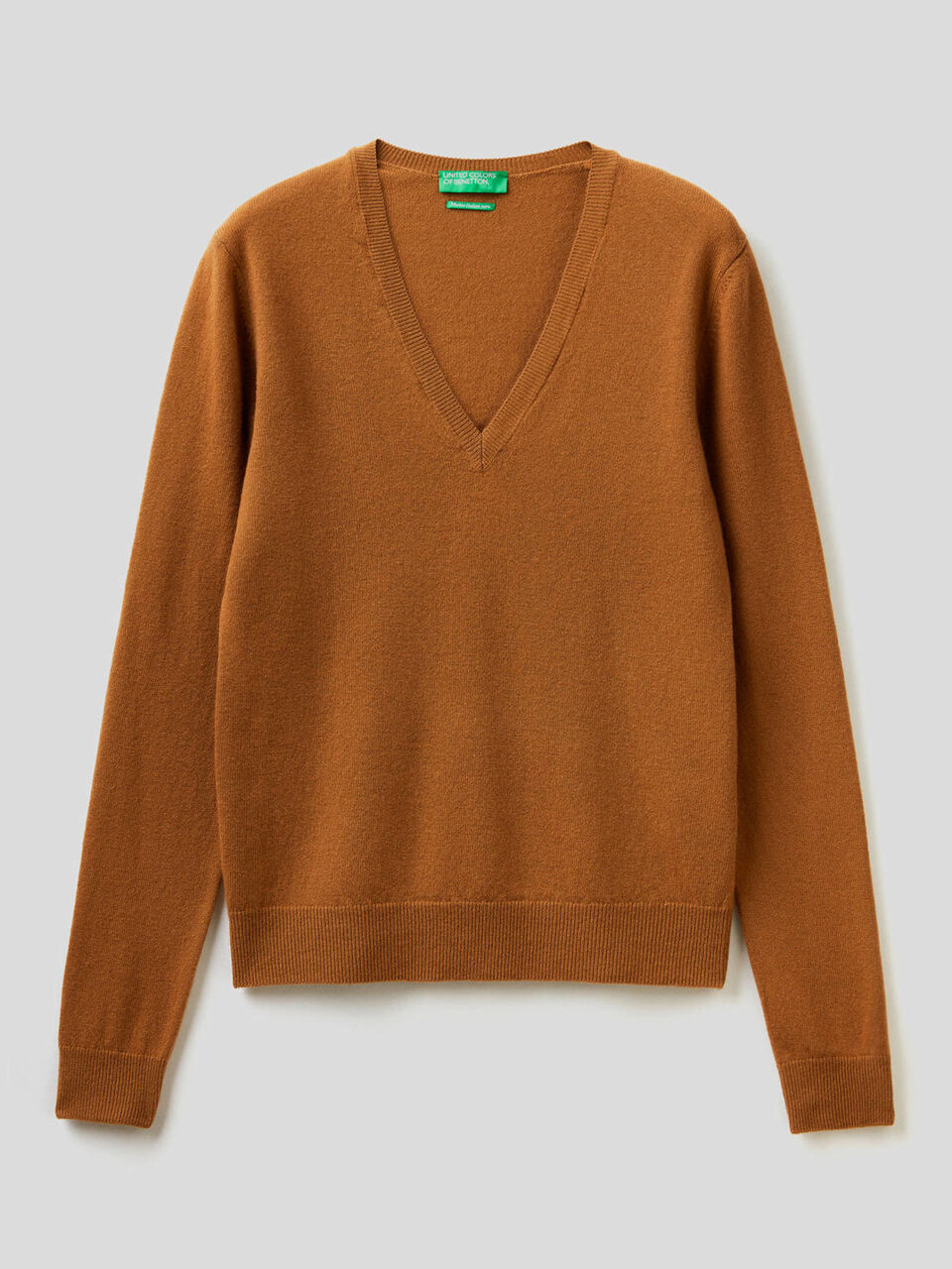 V-neck sweater in pure virgin wool image number 1