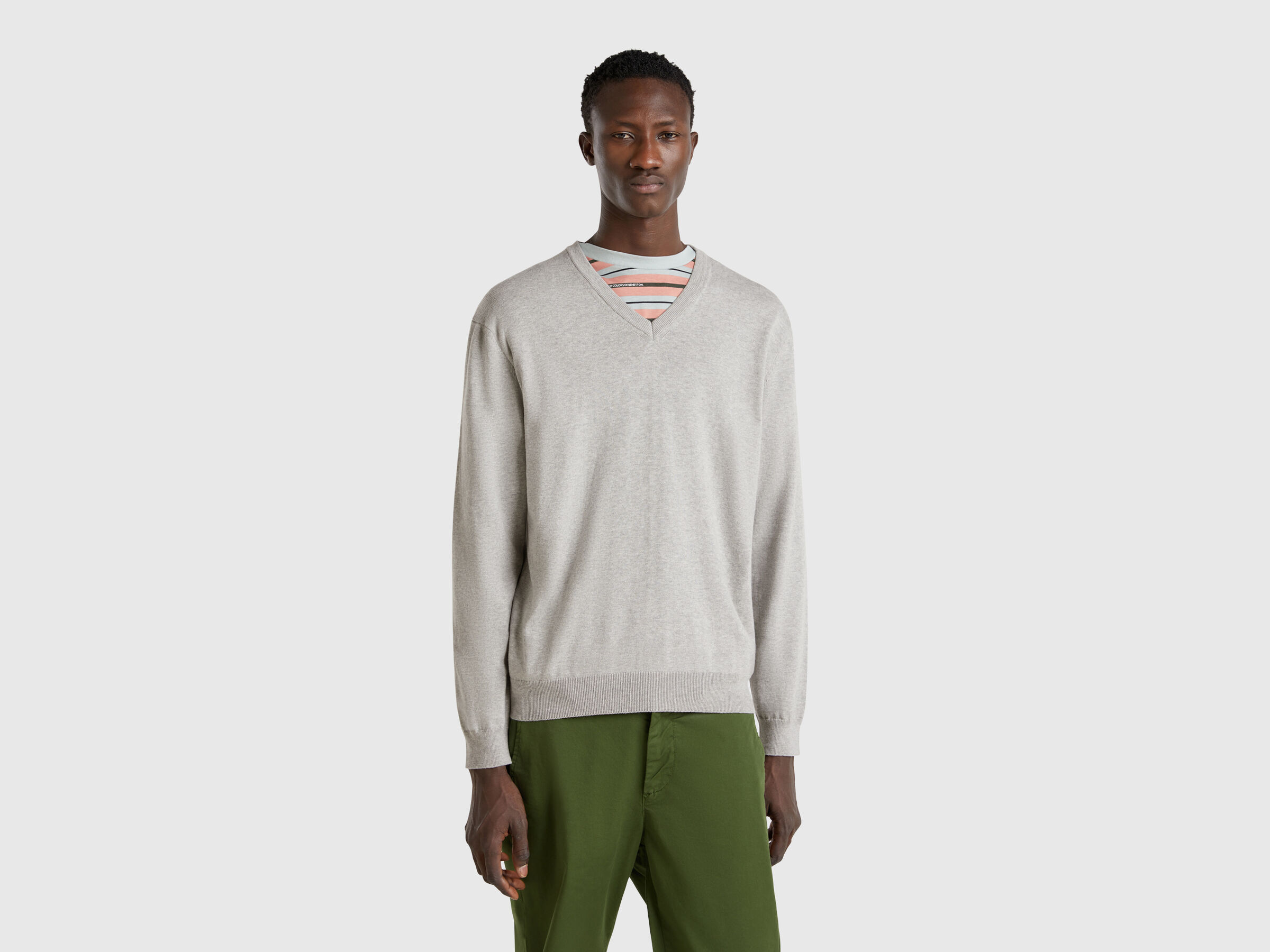 V NECK SWEATER L/S Men image number 0