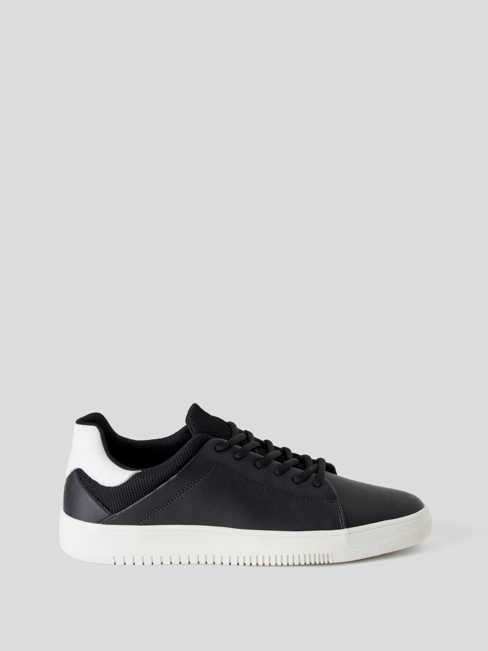 Sneakers in leather with fabric details image number 1