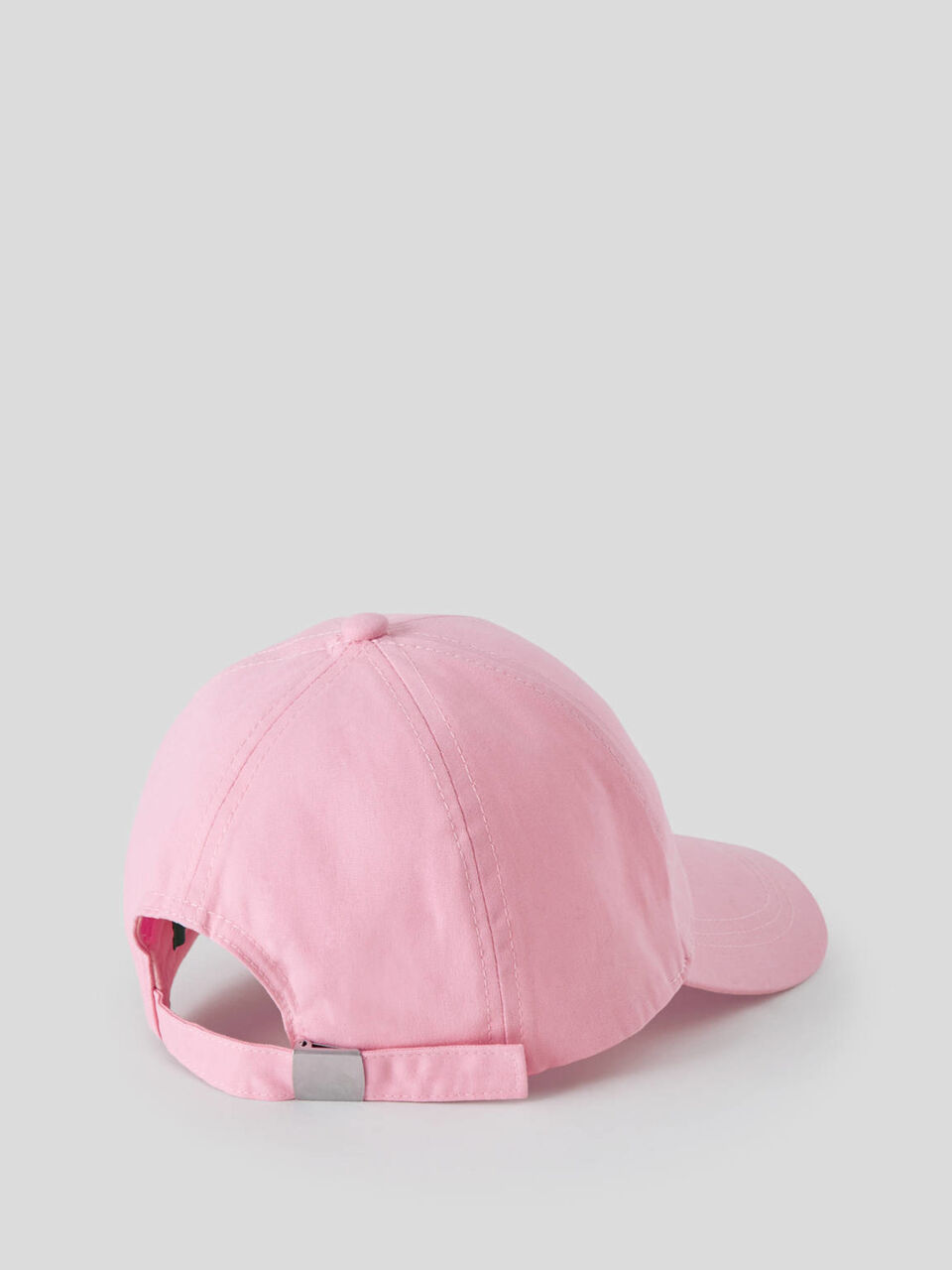 Cotton hat with brim image number 2