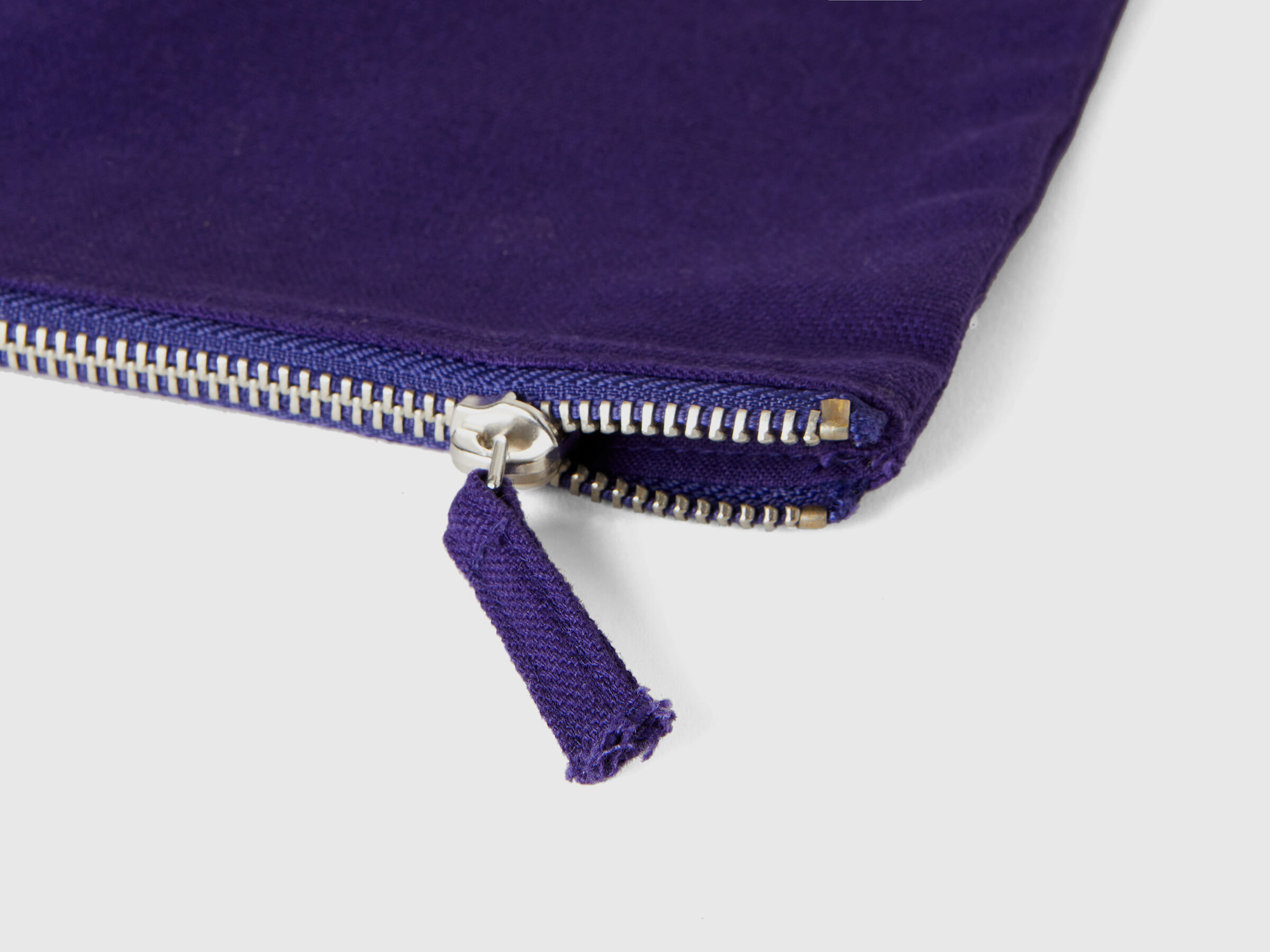 Blue clutch in pure cotton image number 2