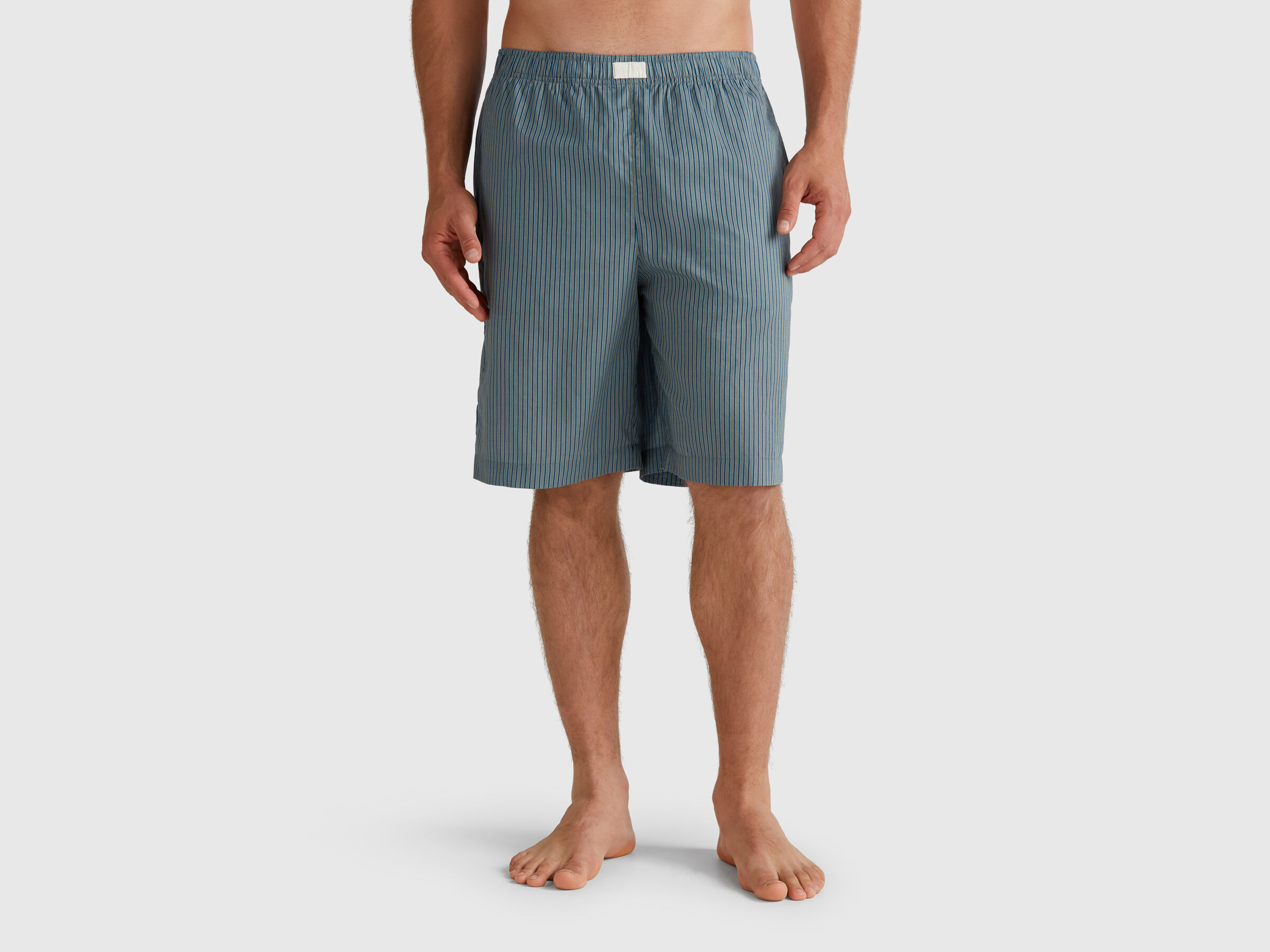 SHORTS Men image number 0