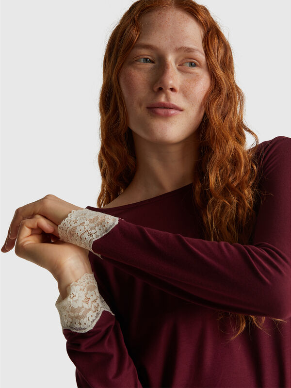 Flowy top with lace Women