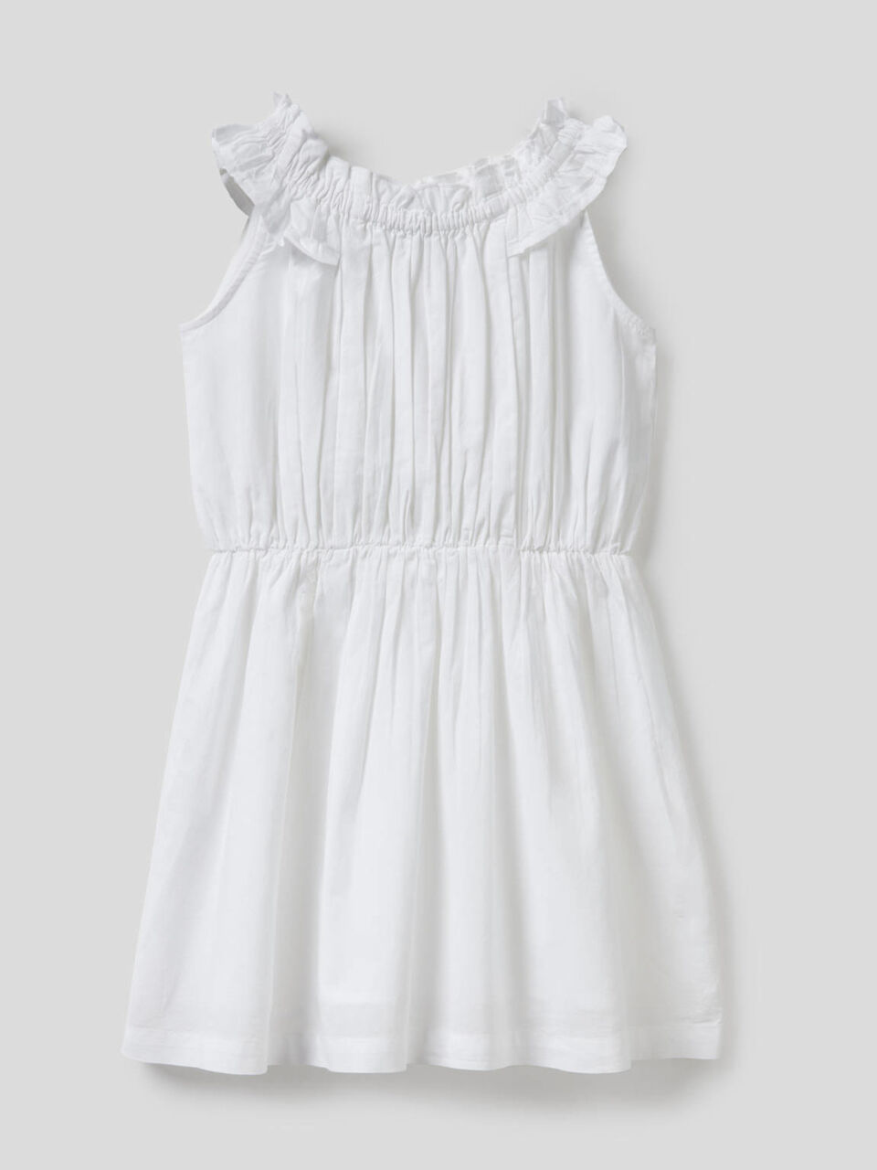 Sleeveless dress in 100% cotton image number 1