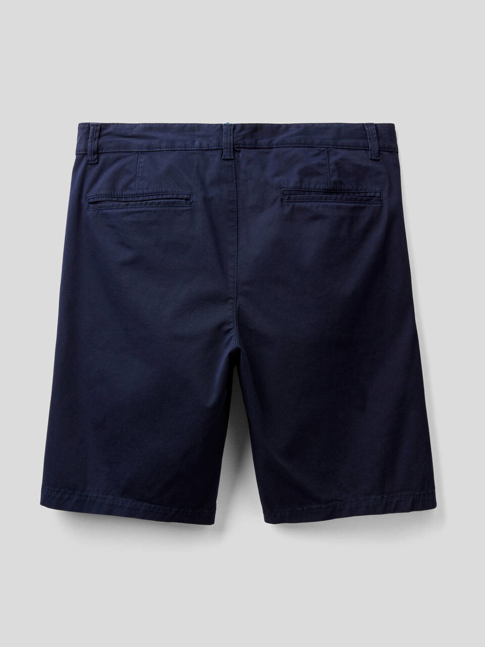 Chino bermudas in stretch cotton image number 2