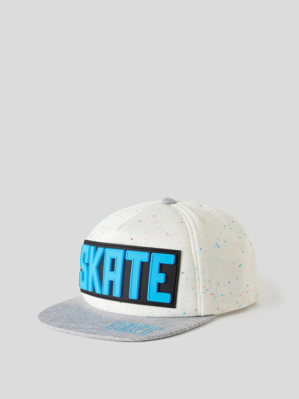 Skater-style hat image number 1