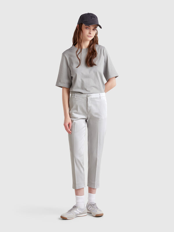 Cropped chinos in stretch cotton Women