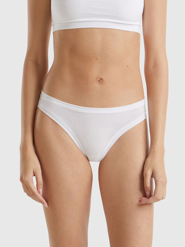 Underwear in super stretch cotton. Women