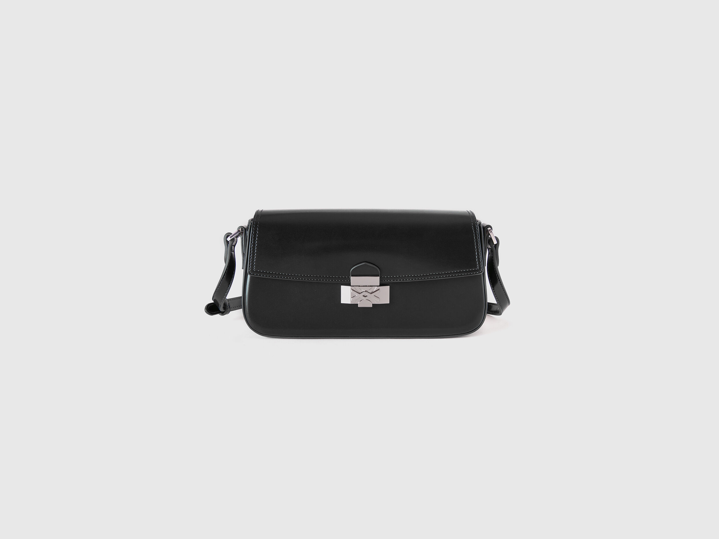 Baguette bag in synthetic leather Black Benetton