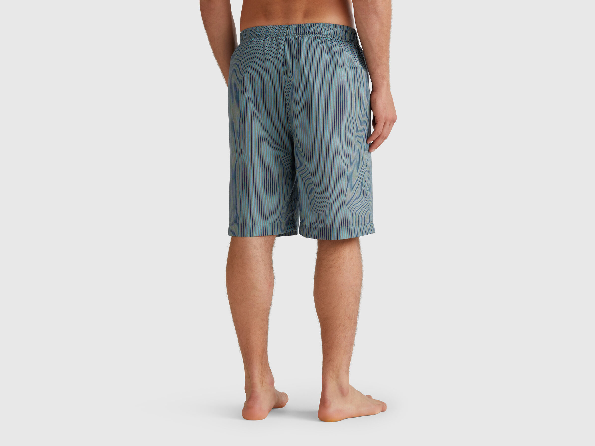SHORTS Men image number 1