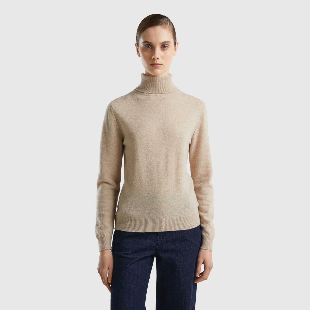 Beige turtleneck sweater in pure Merino wool