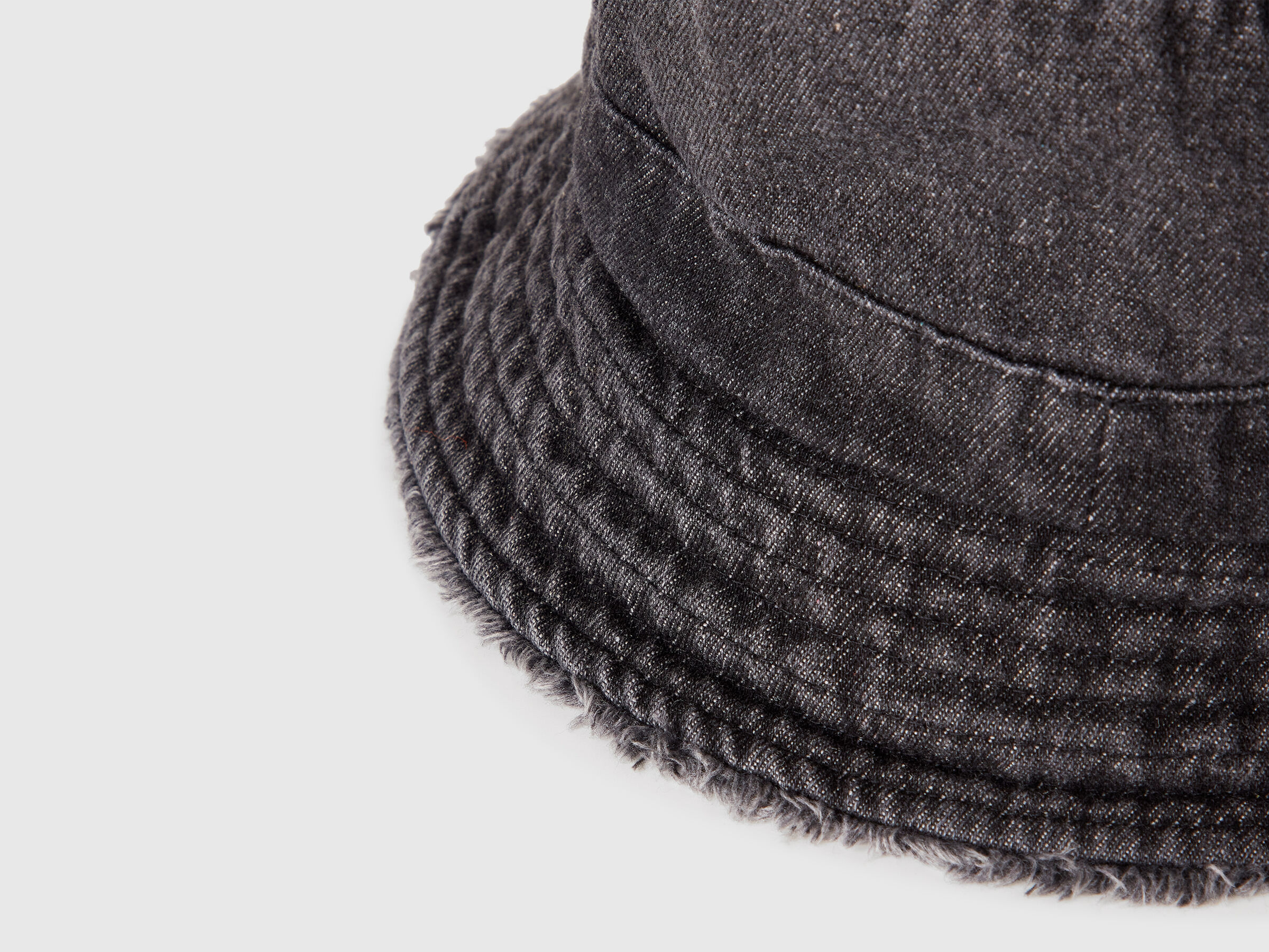 HAT Junior Girl image number 2