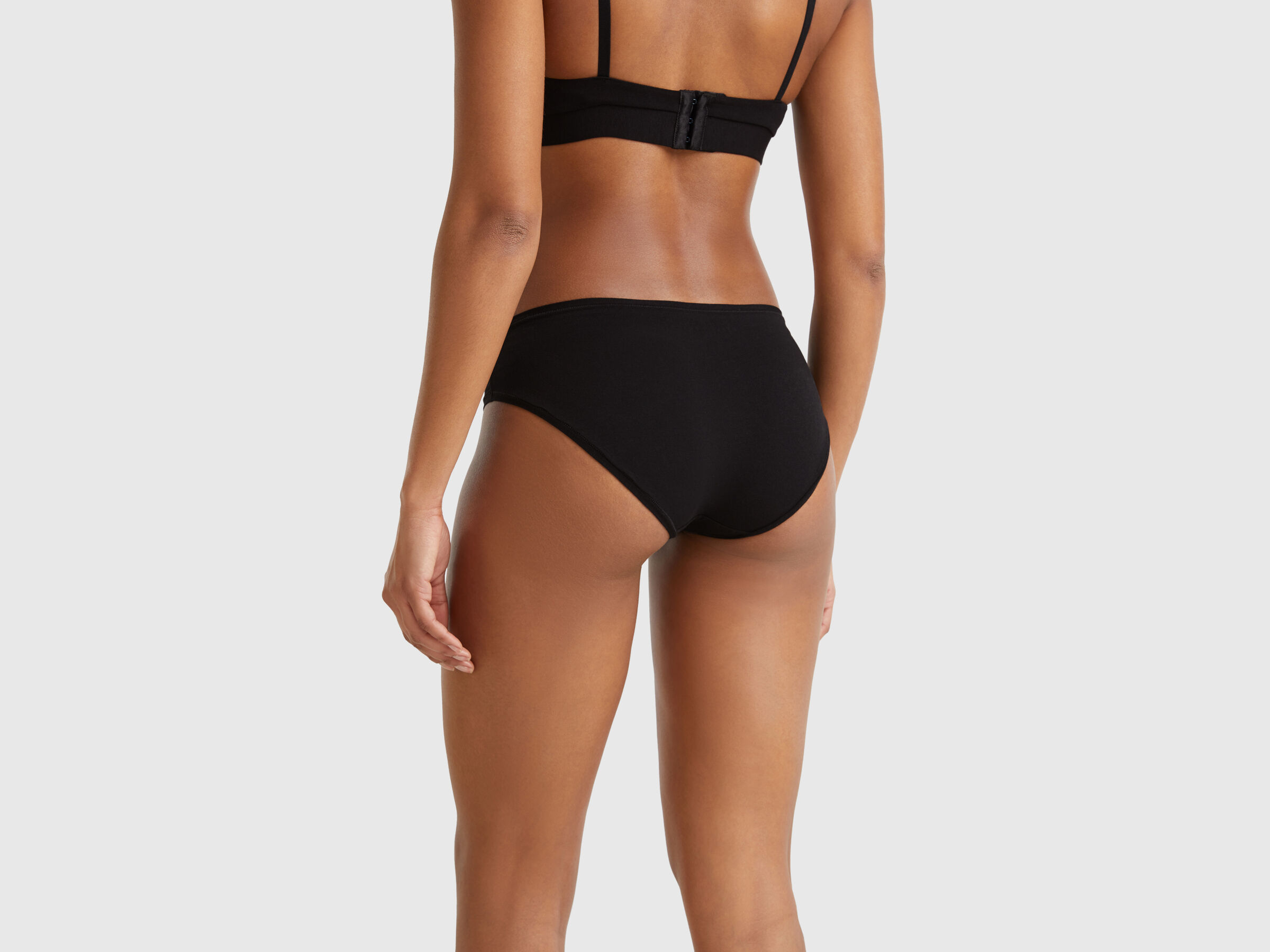 SLIP Women image number 1