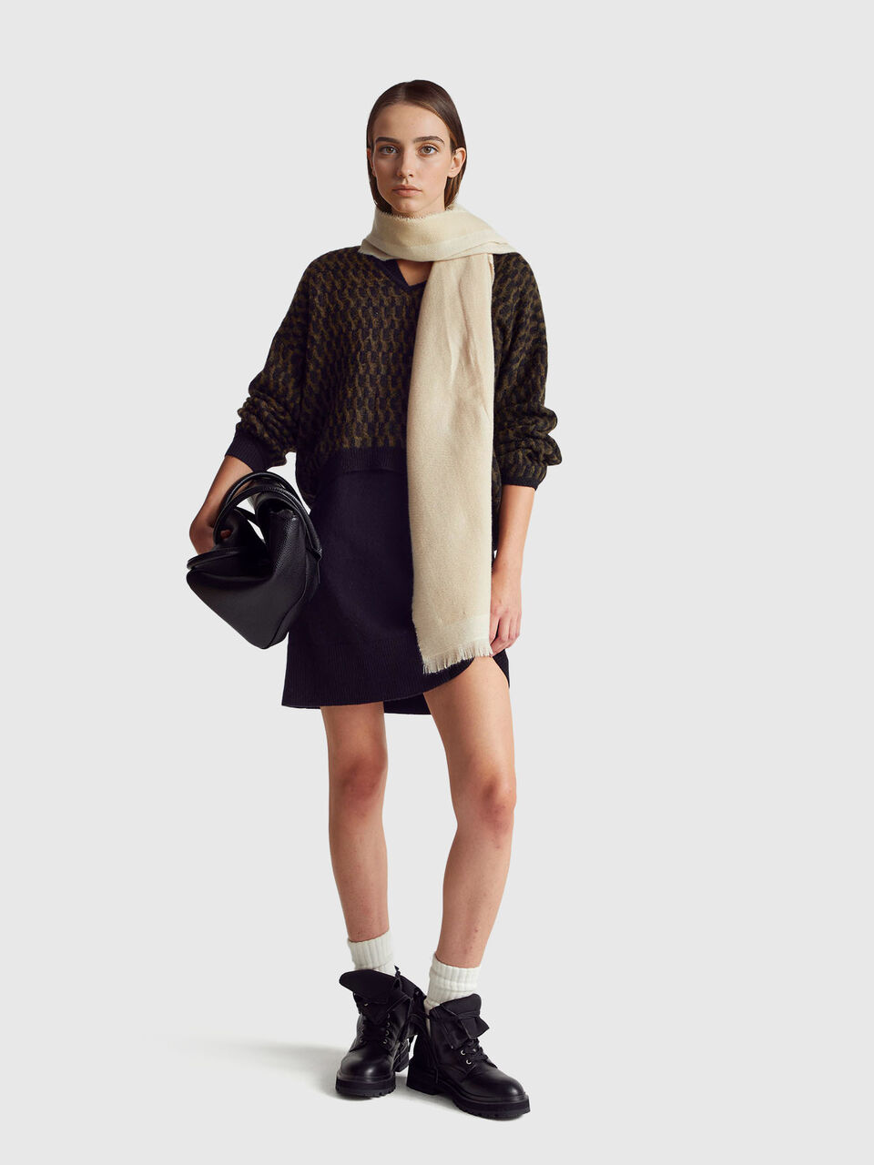 V NECK SWEATER L/S Women image number null