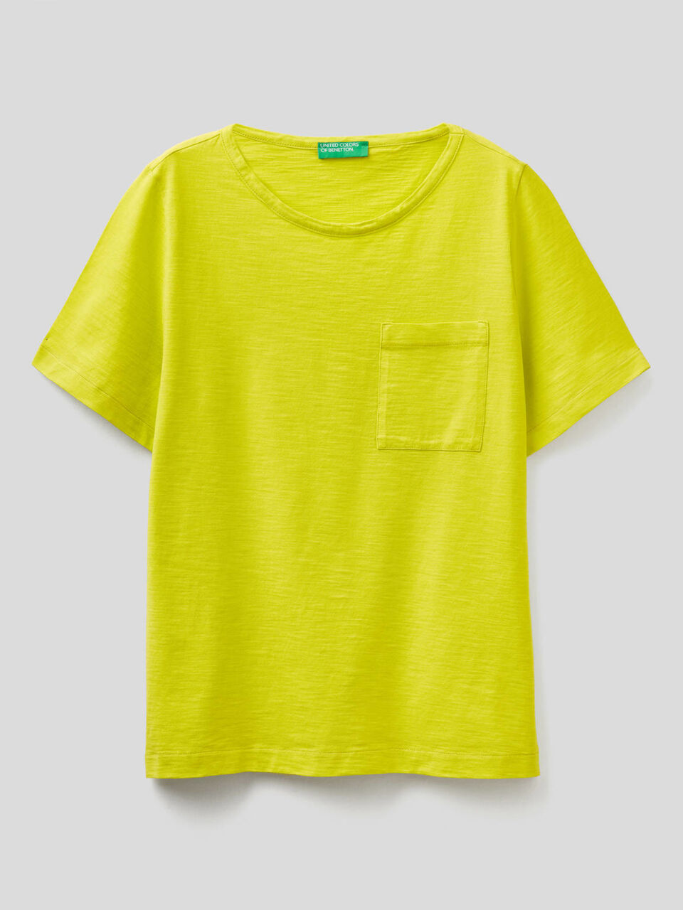Solid color t-shirt with pocket image number 1