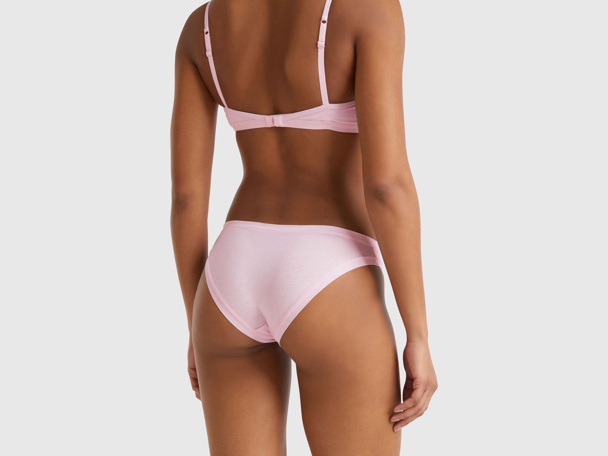 SLIP Women image number 1