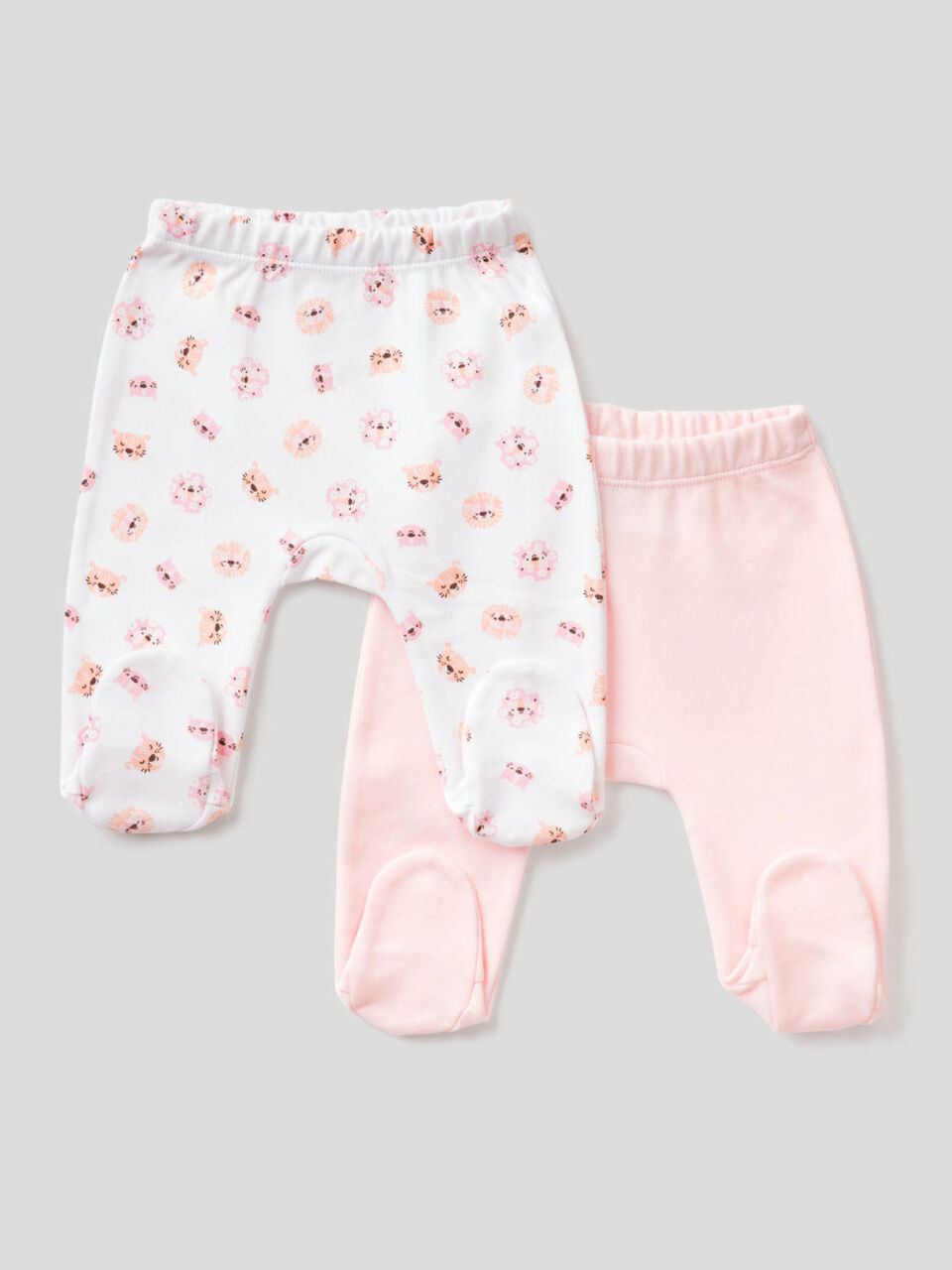 Two pairs of stirrup trousers in organic cotton image number 1