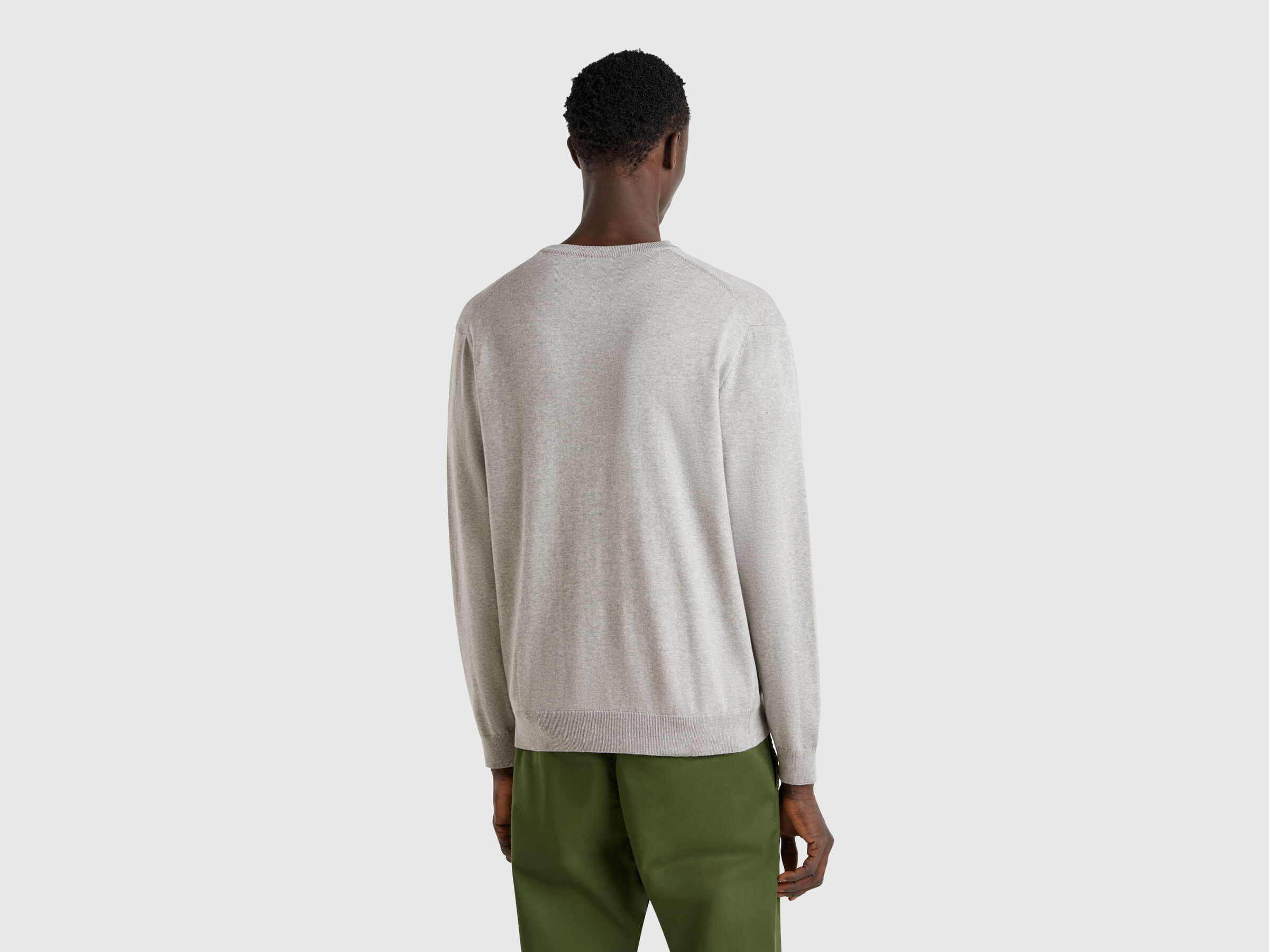 V NECK SWEATER L/S Men image number 1
