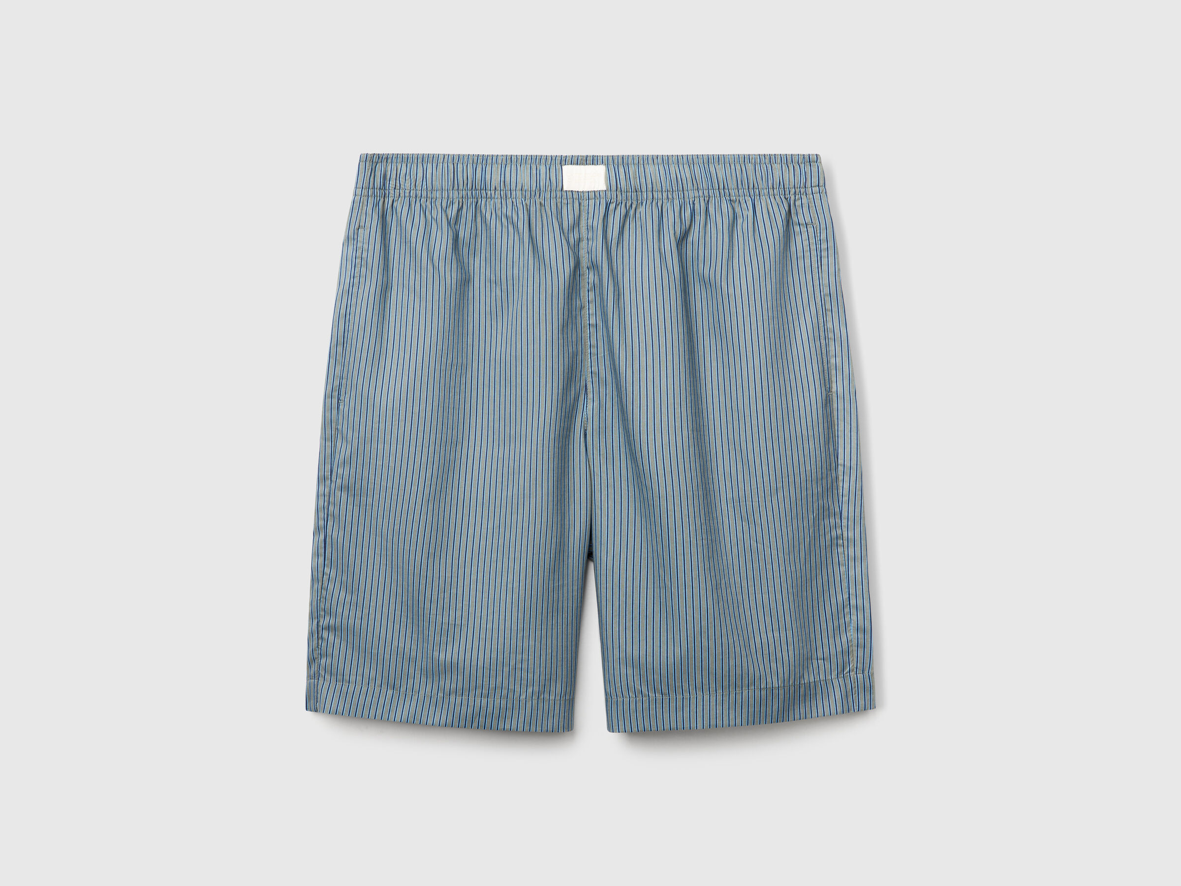 SHORTS Men image number 3