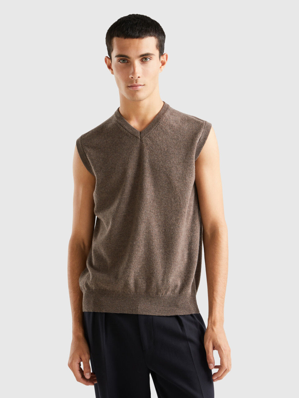 Merino wool sweater vest mens top