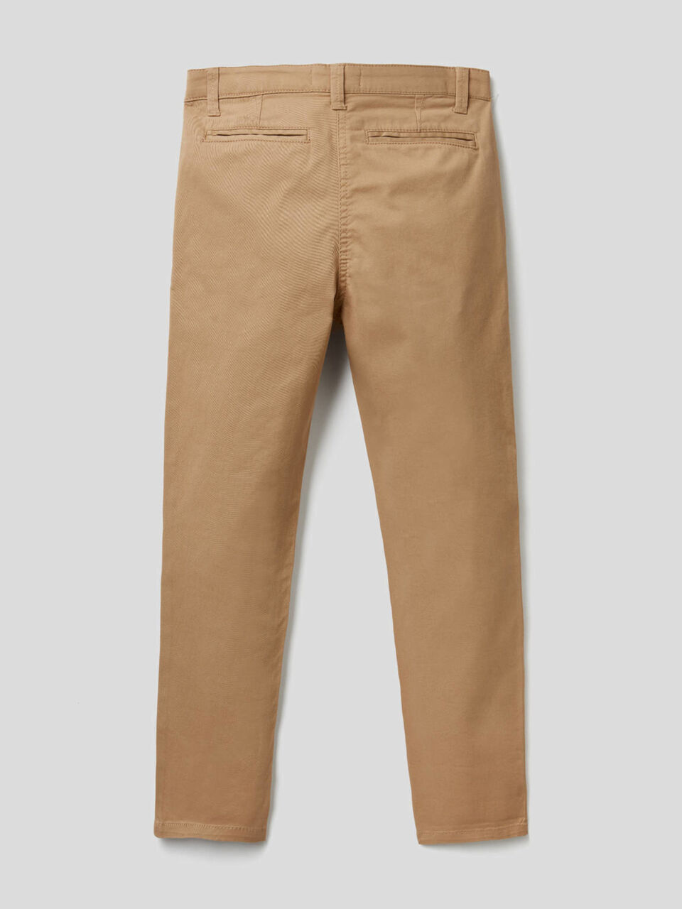 Slim fit chinos in stretch cotton image number 2