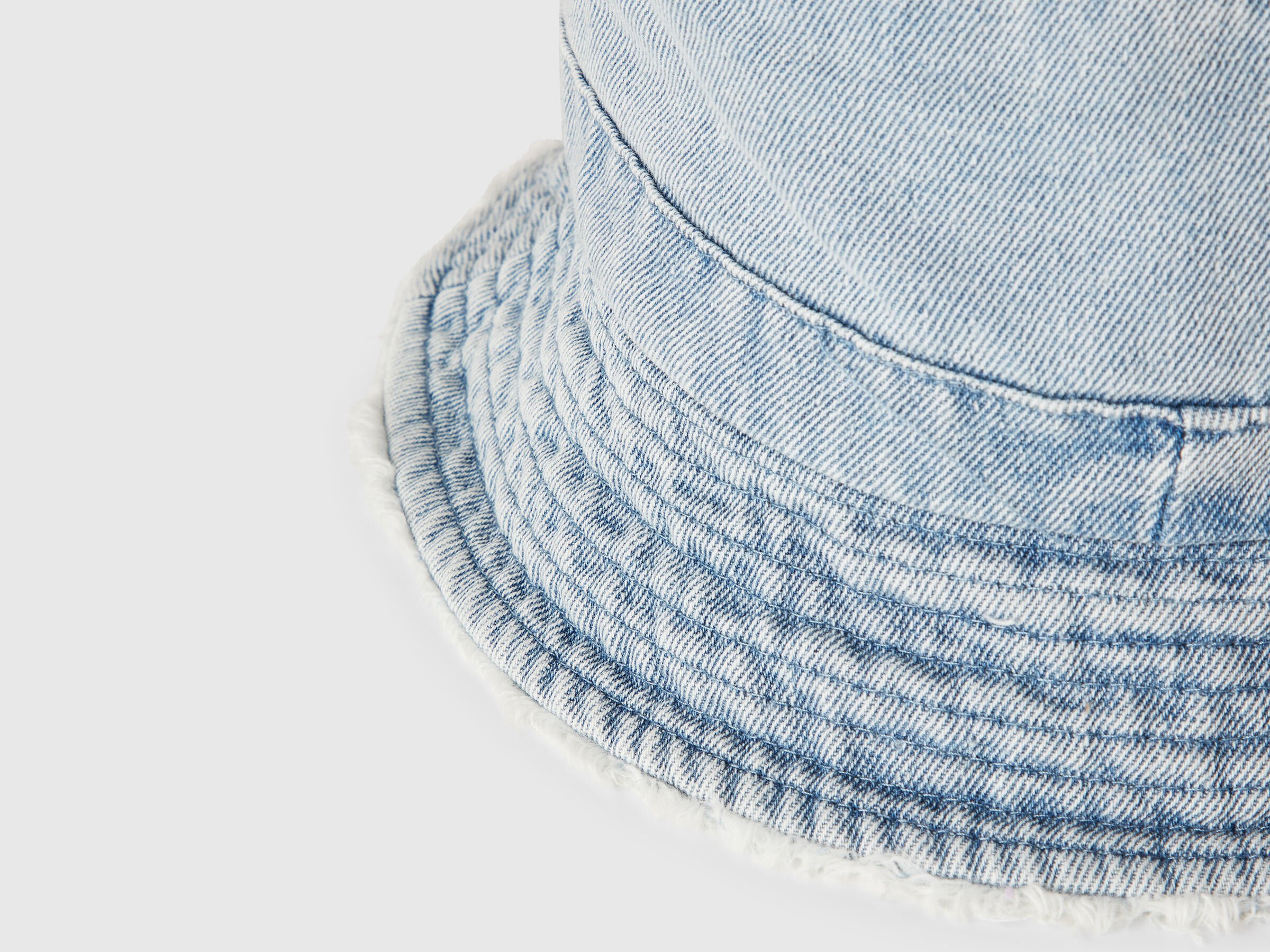 HAT Junior Girl image number 2
