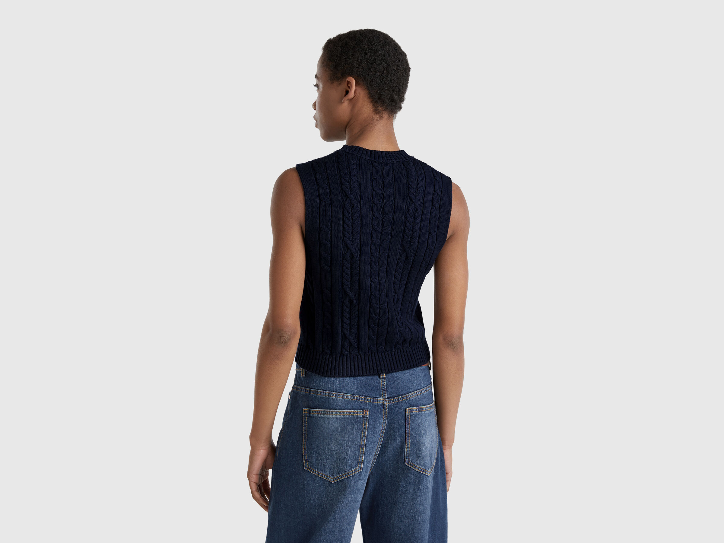SLEEVELESS SWEATER Women image number 1