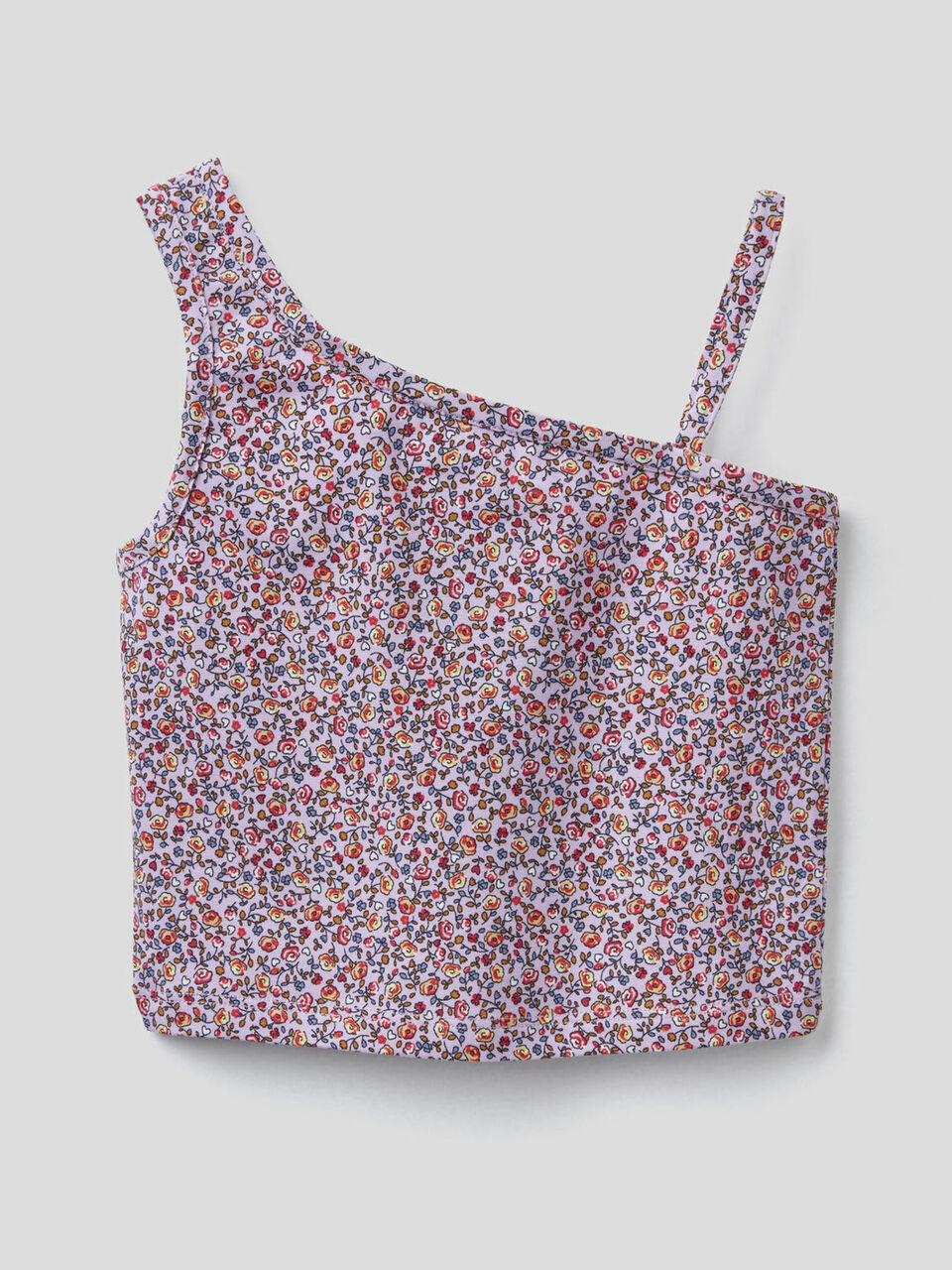 Top with floral print image number 1