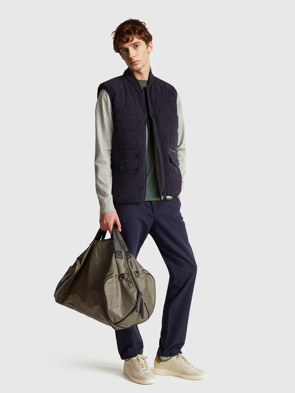 Vest with pockets in corduroy Men