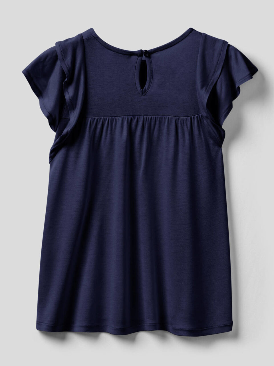 T-shirt with ruffles on the sleeves image number 2