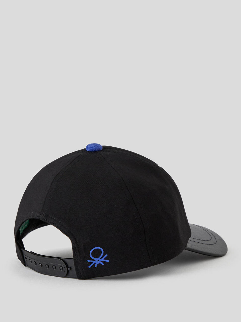 Baseball cap with print image number 2