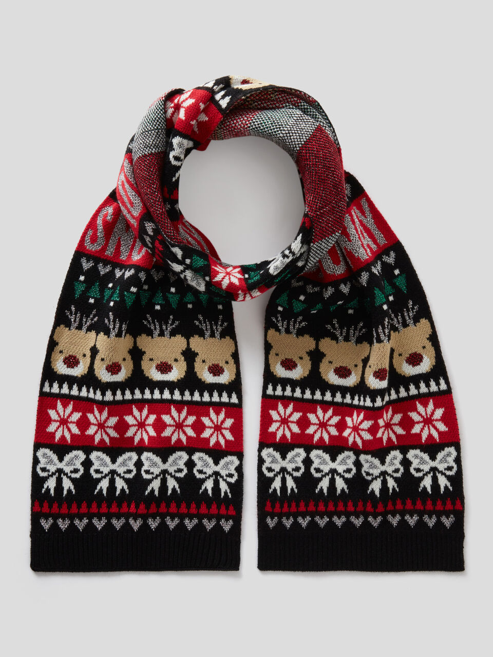 Christmas style scarf image number 1