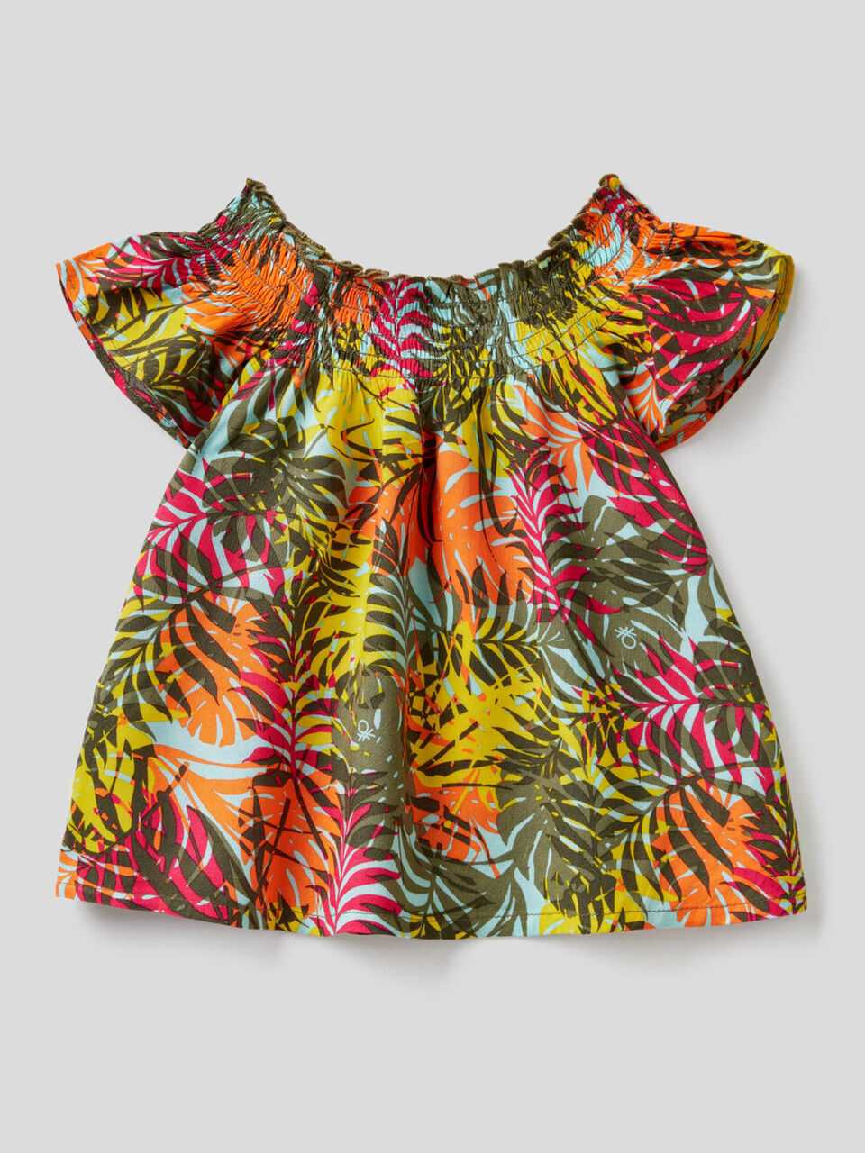 Patterned flared blouse image number 1