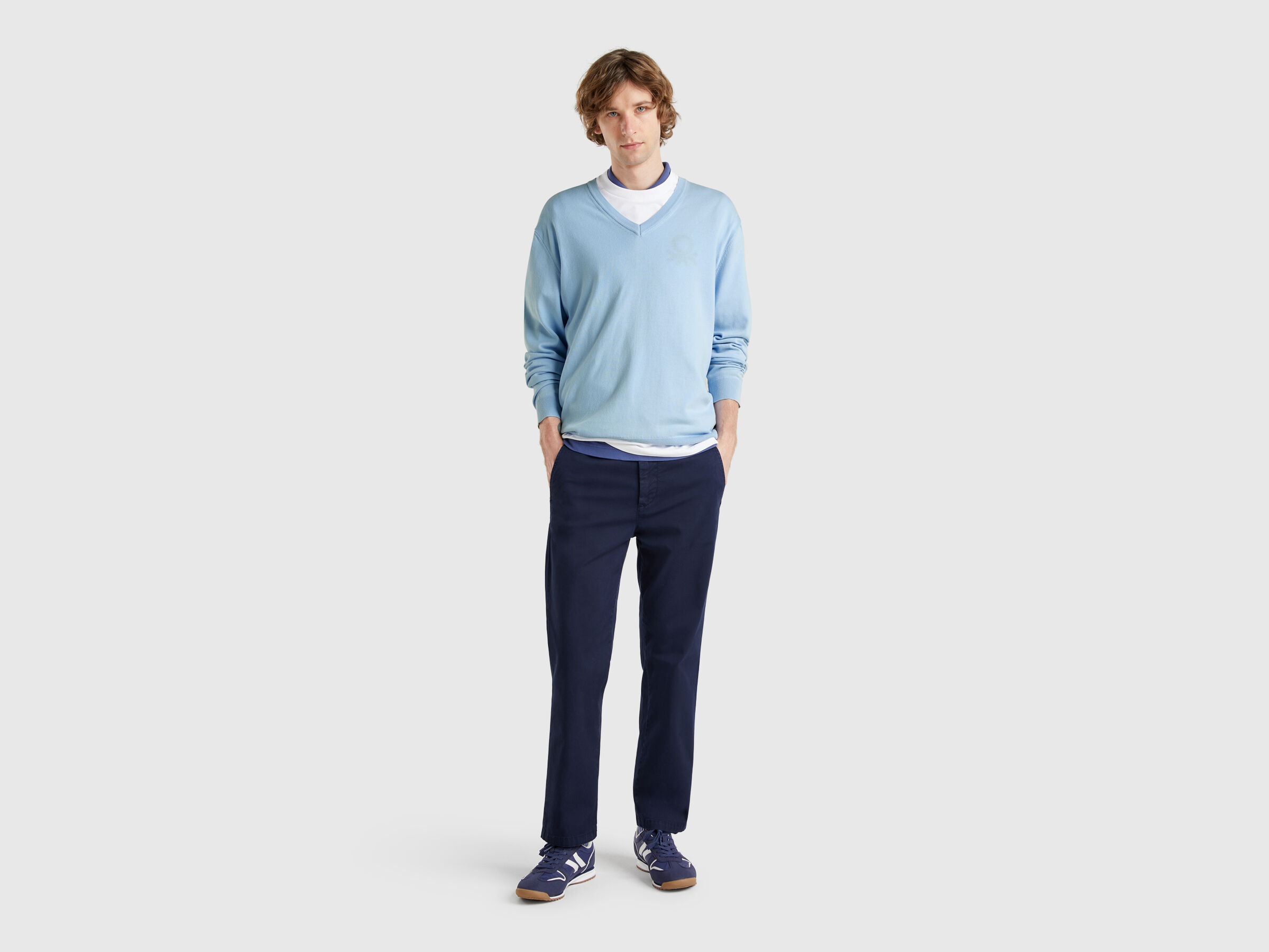 V NECK SWEATER L/S Men image number 2
