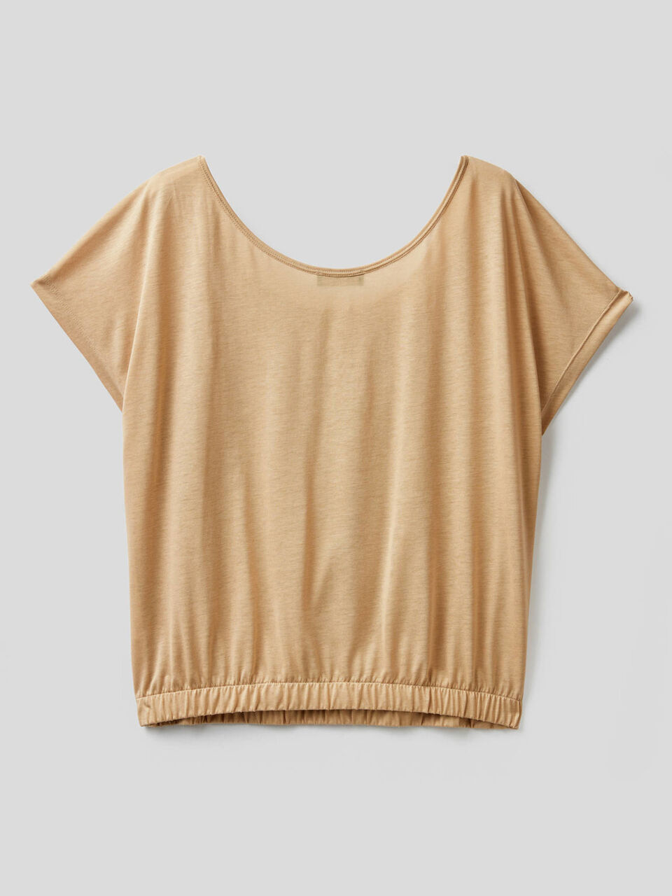 Flowy blouse with round neck image number 2