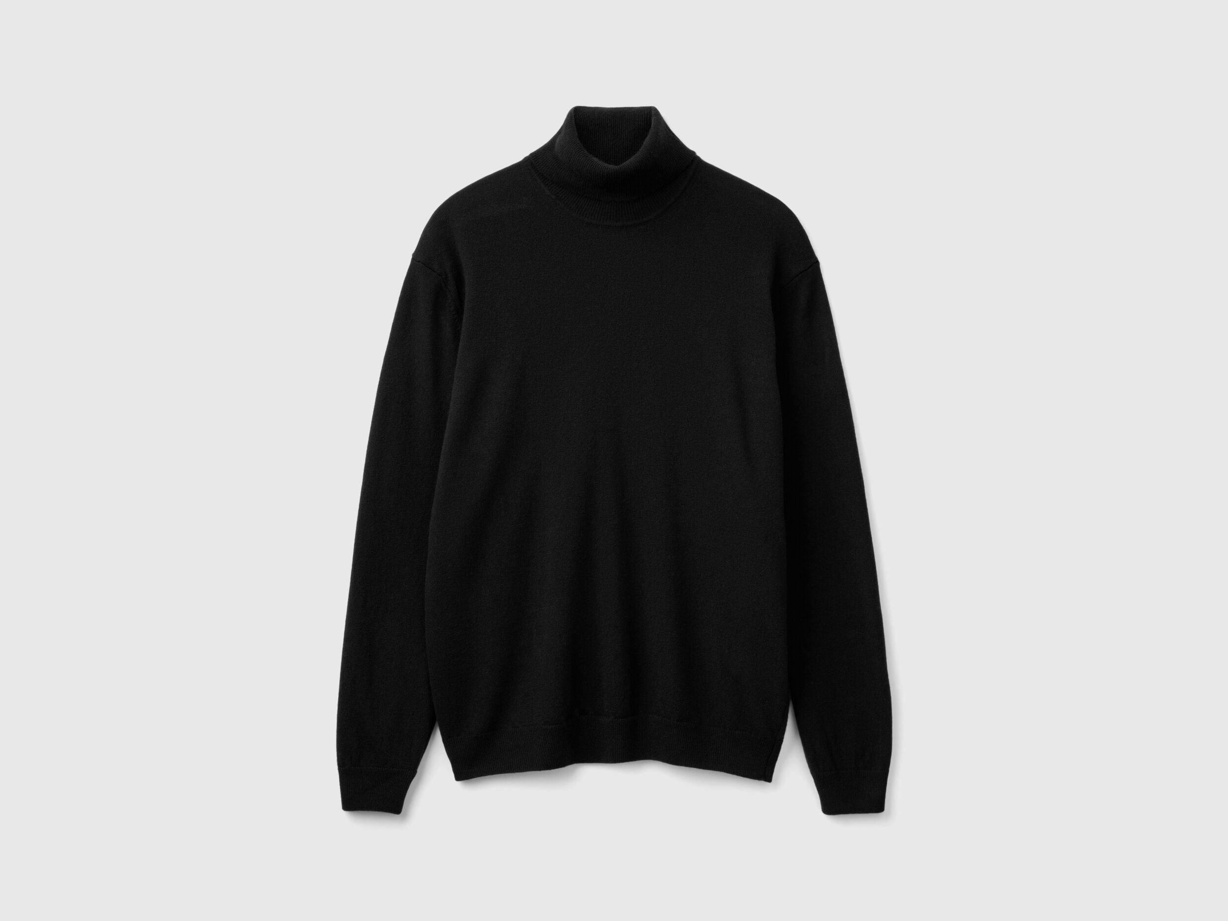 Wool black turtleneck top