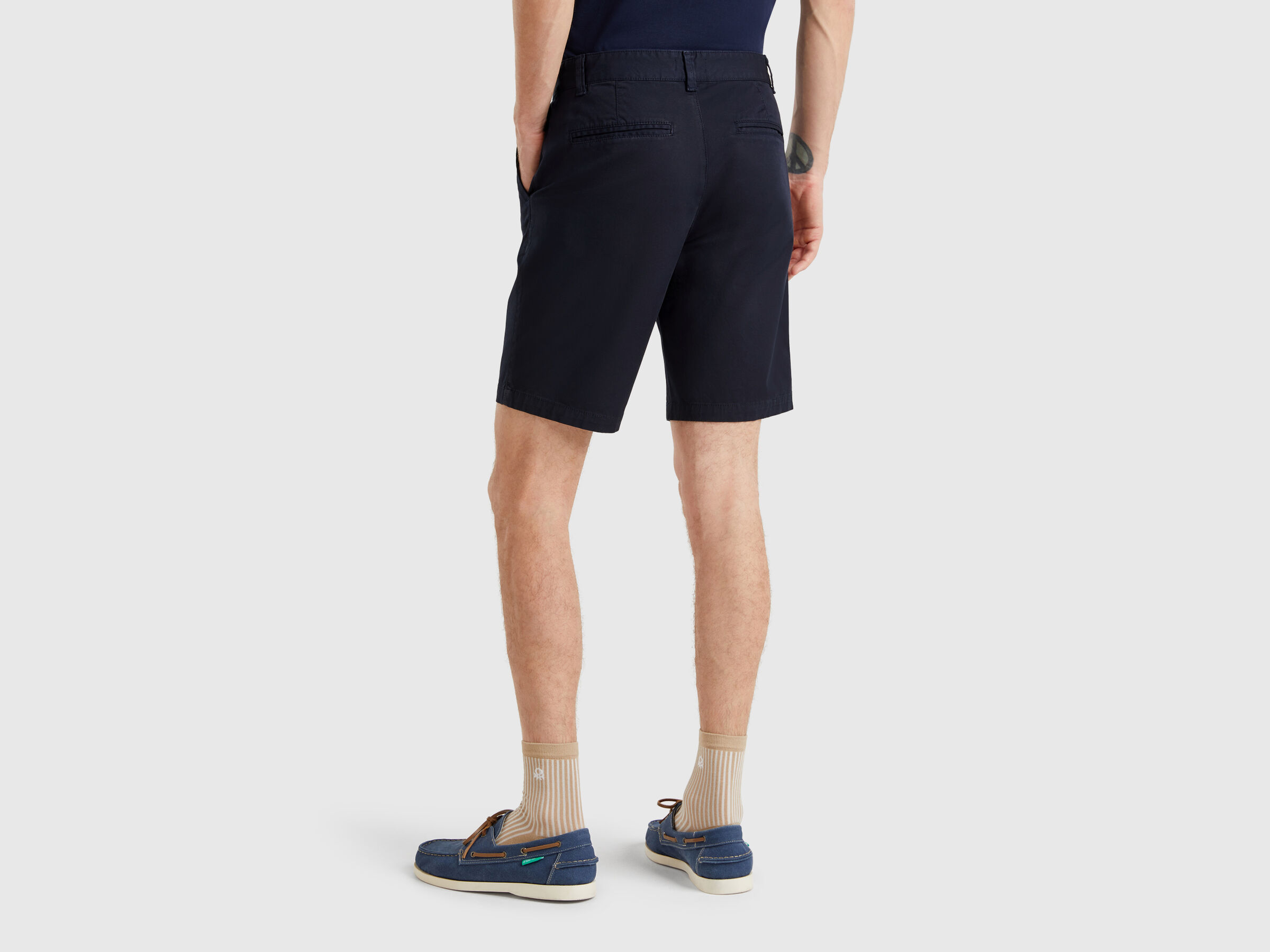 BERMUDA Men image number 1