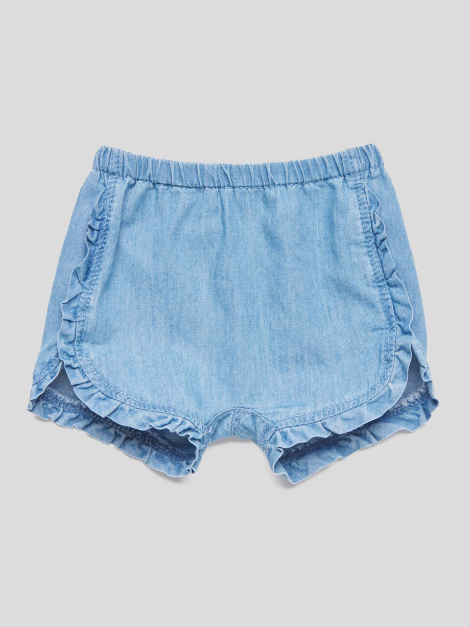 Shorts with rouches image number 1