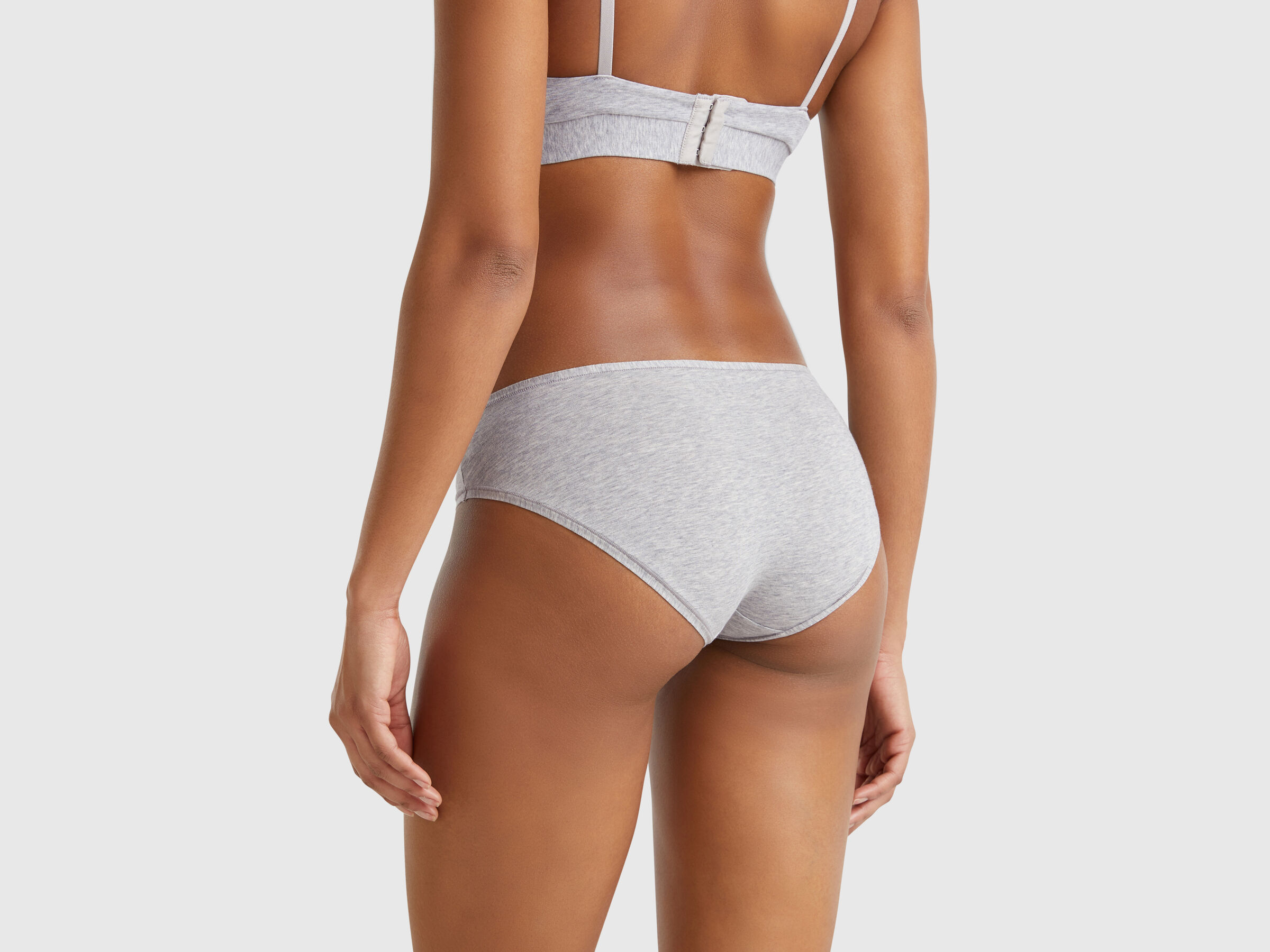 SLIP Women image number 1