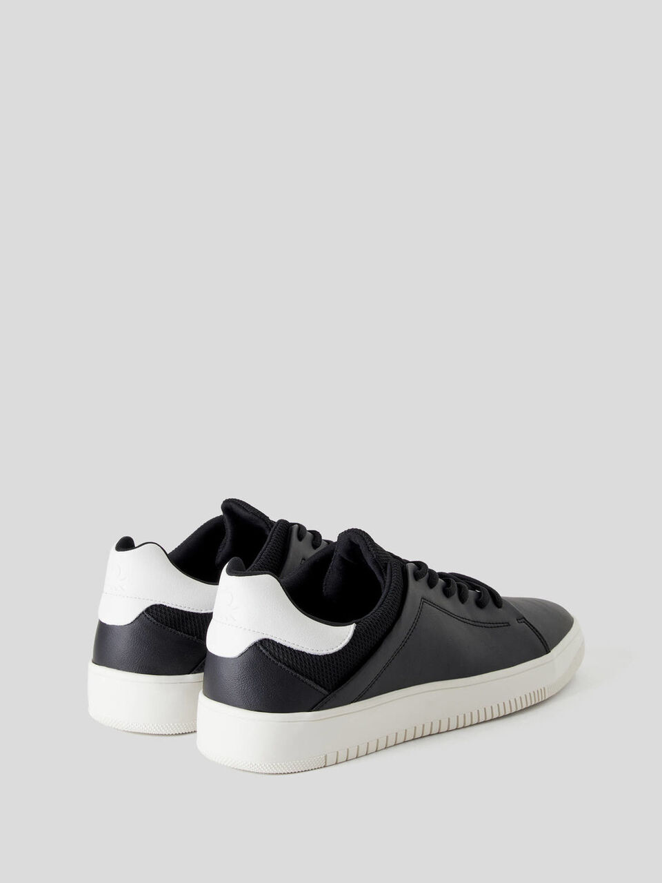 Sneakers in leather with fabric details image number 2
