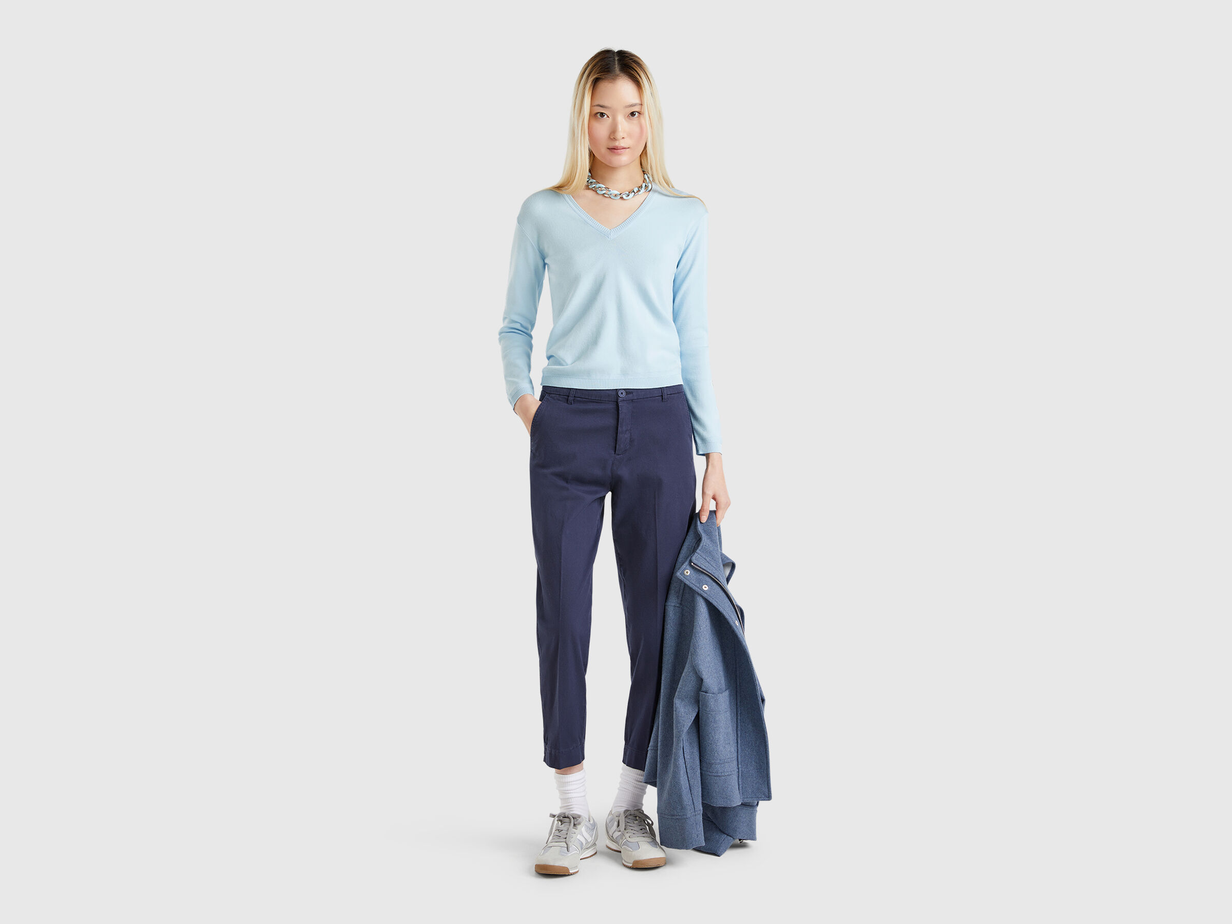 V NECK SWEATER L/S Women image number 2